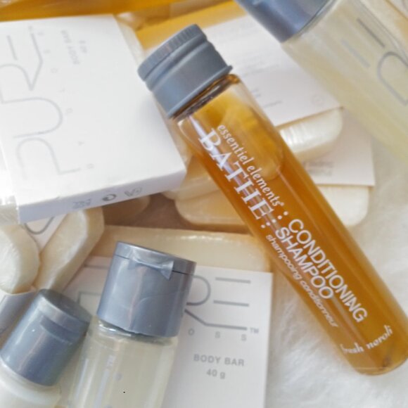 Pure by Gloss Soap Shampoo Conditioner Lot - Picture 4 of 5